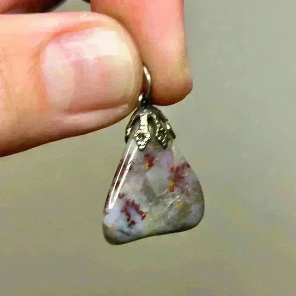 Vintage Red Moss Agate Crystal Pendant - Picture 4 of 6